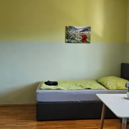 3611 Haus 2 F Lejlighed *